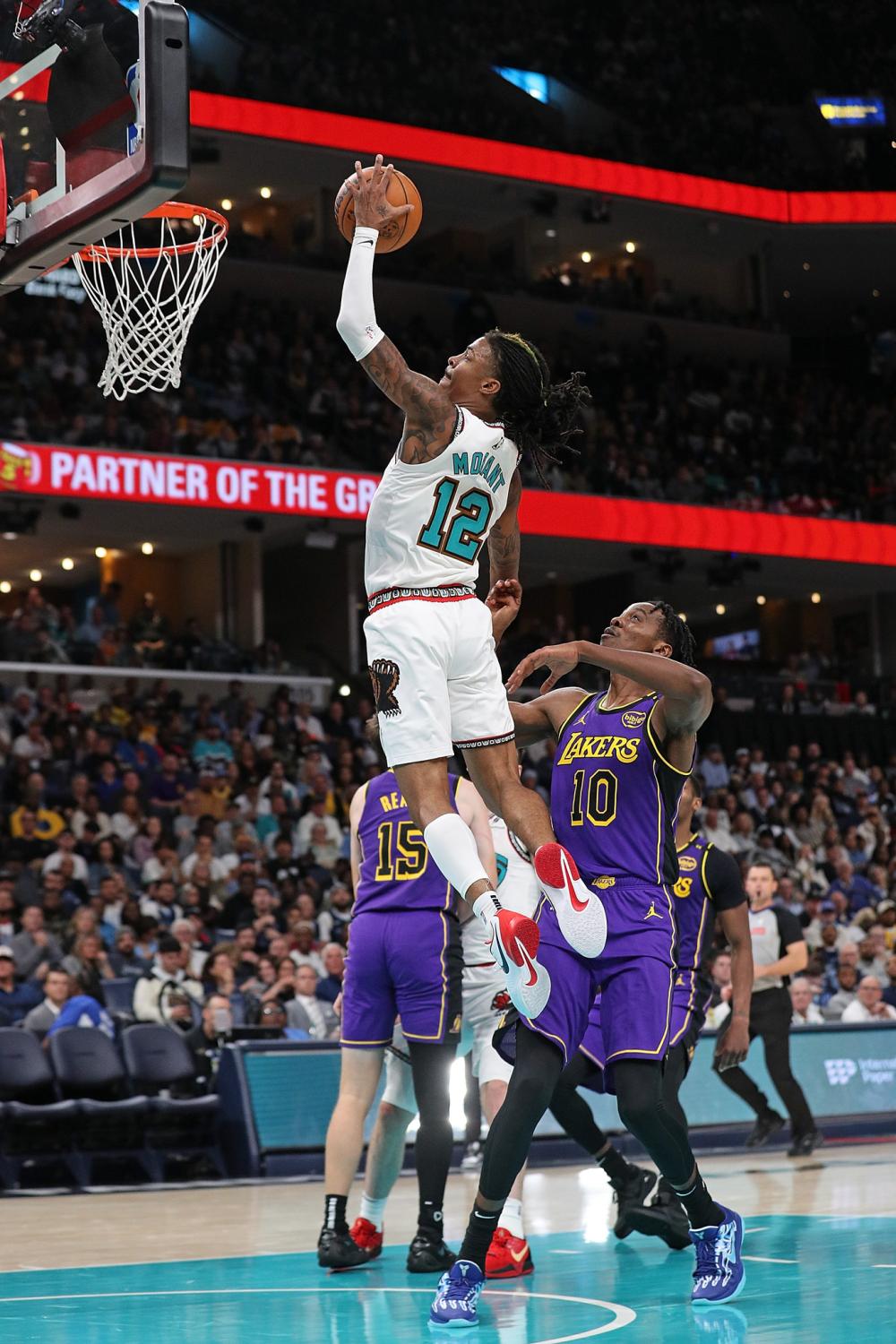 让年轻球员 让年轻球员