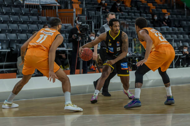 突破中被 突破中被