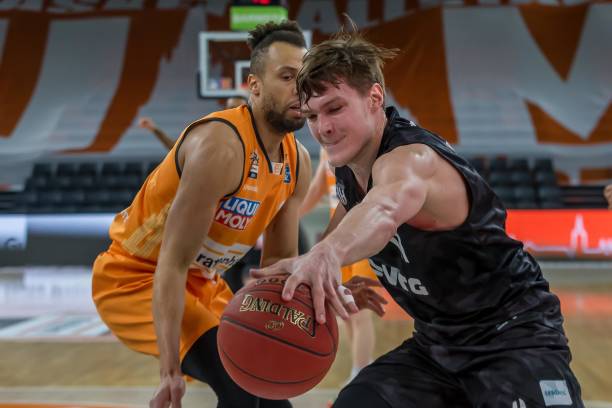 额的球队 额的球队