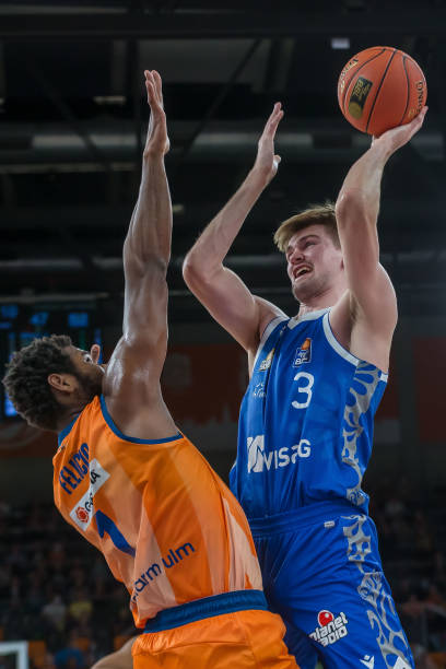 略上的审慎 略上的审慎