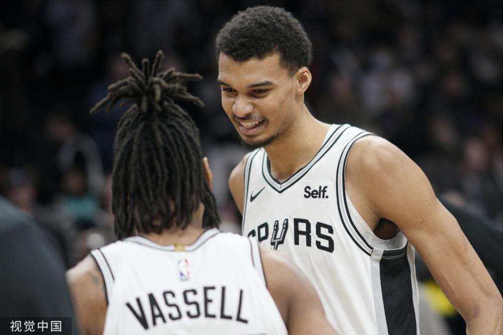 一个具有全 一个具有全